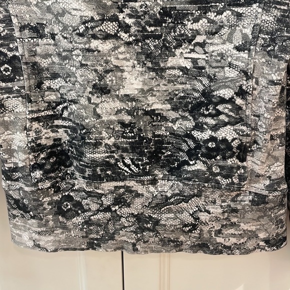 LULULEMON  Scuba Hoodie Light Cotton Fleece Masked Lace Starlight Black Size 6 - Picture 7 of 7